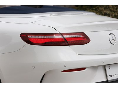 2018 Mercedes-BENZ E-CLASS 缩略图 33