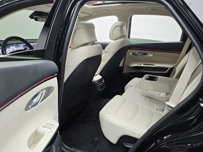 صورة مصغرة 17 لـ 2025 Genesis GV70