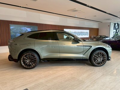 صورة 7 لـ 2026 Aston Martin DBX