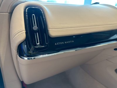 2026 Aston Martin DBX 缩略图 20