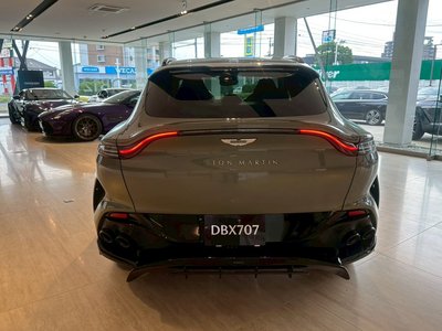 صورة 11 لـ 2026 Aston Martin DBX