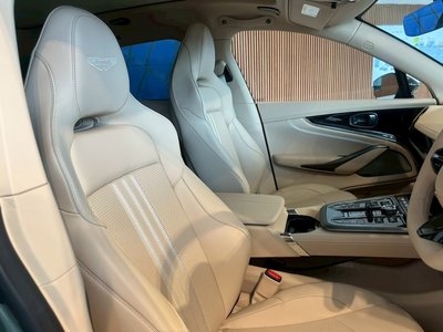 2026 Aston Martin DBX 缩略图 35