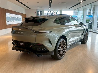 صورة 9 لـ 2026 Aston Martin DBX