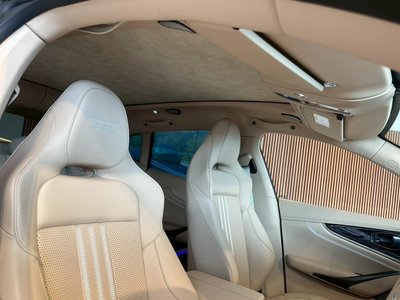 2026 Aston Martin DBX 缩略图 34