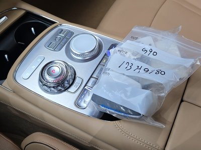 2024 Genesis G90 (RS4) photo 9