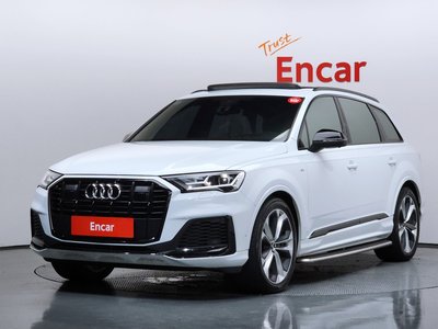 صورة 1 لـ 2022 AUDI Q7