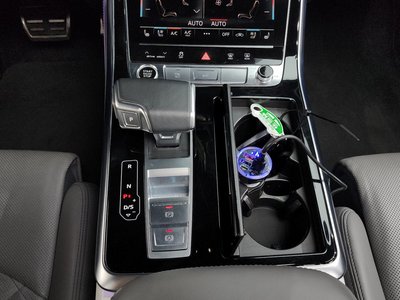 صورة 9 لـ 2022 AUDI Q7