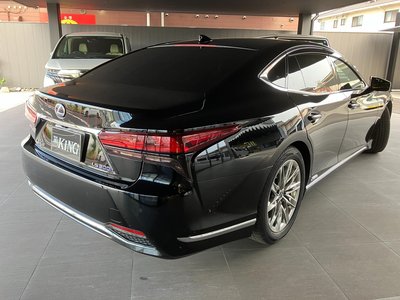 صورة 3 لـ 2021 Lexus LS