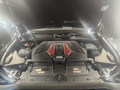 AUDI RS Q8 - 7
