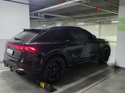 AUDI RS Q8 - 4