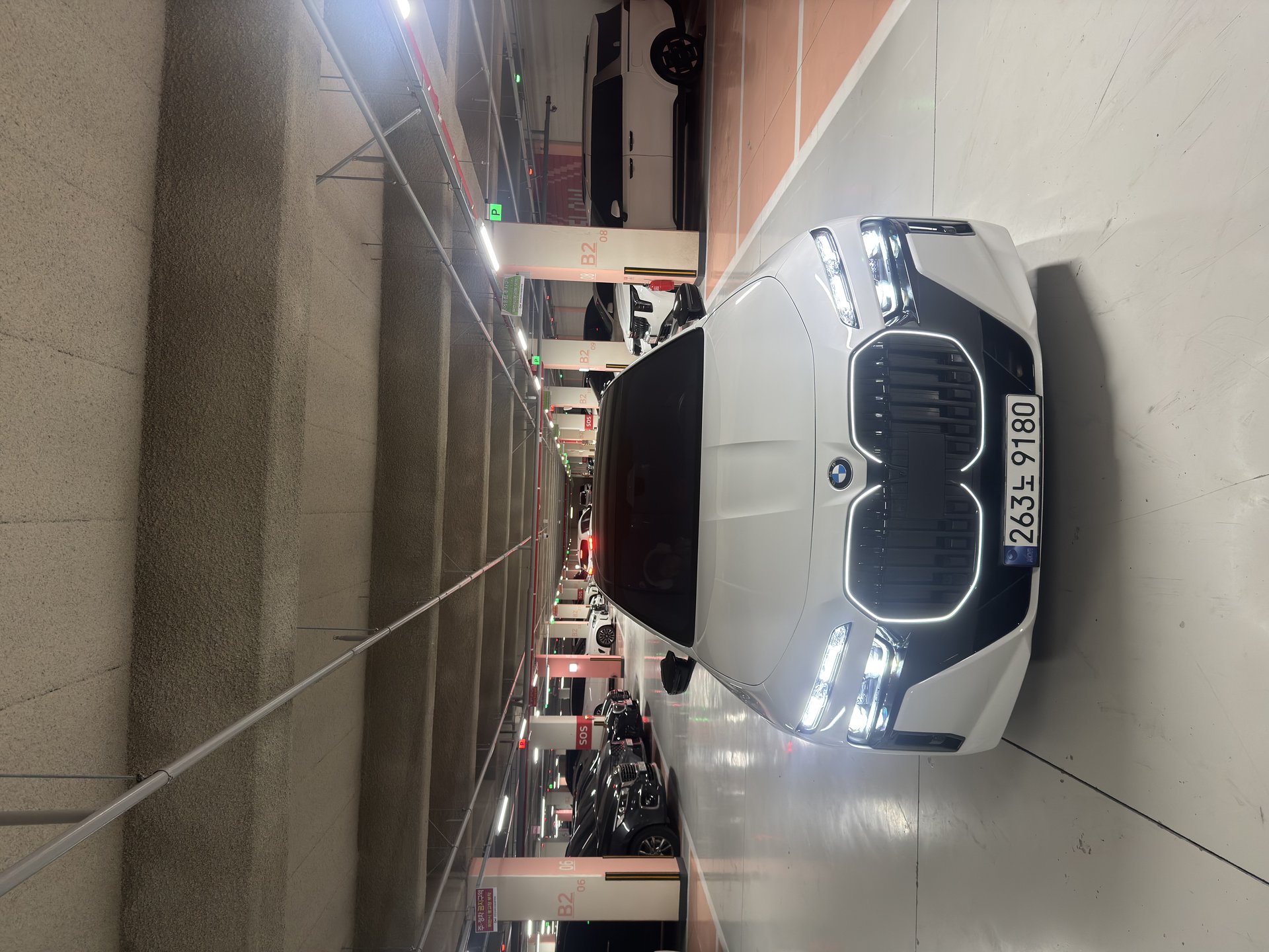 BMW 7 SERIES - View 1