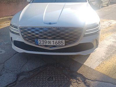 GENESIS G80 (RG3) - 1