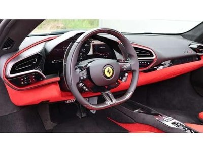 صورة 4 لـ 2025 Ferrari 296 GTS