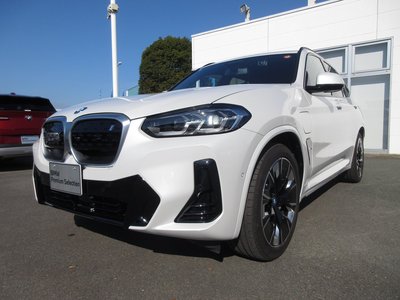 BMW IX3 - 9