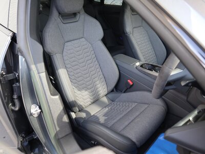 AUDI E-TRON GT QUATTRO - 6