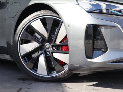 AUDI E-TRON GT QUATTRO - 5