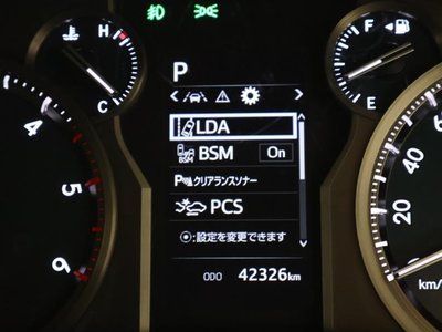 TOYOTA LAND CRUISER PRADO - 10