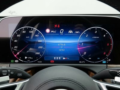 صورة 8 لـ 2025 Mercedes-BENZ E-CLASS