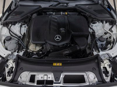 صورة 7 لـ 2025 Mercedes-BENZ E-CLASS