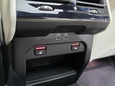 2025 BMW 5 SERIES 缩略图 27