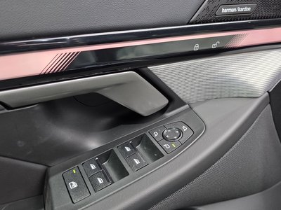 2025 BMW 5 SERIES 缩略图 28