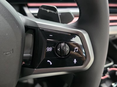 2025 BMW 5 SERIES 缩略图 32