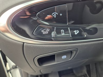 2024 Genesis GV70 thumbnail 11