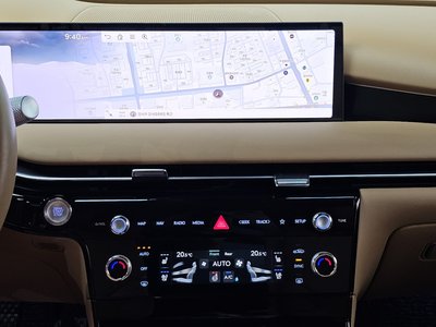 2025 Genesis G80 (RG3) thumbnail 24