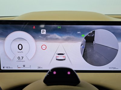 2025 Genesis G80 (RG3) thumbnail 11