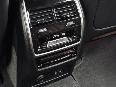 2021 BMW X7 — миниатюра 24
