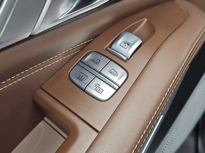 2021 BMW X7 — миниатюра 38