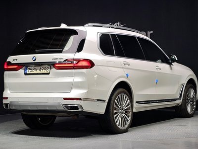 2021 BMW X7 — фото 4