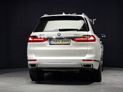2021 BMW X7 — фото 3