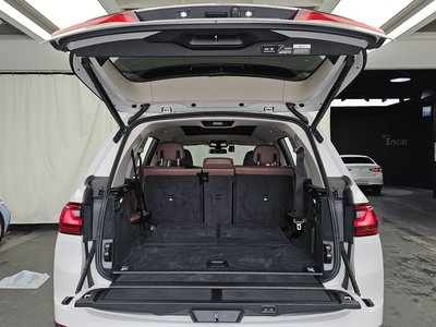 2021 BMW X7 — миниатюра 26