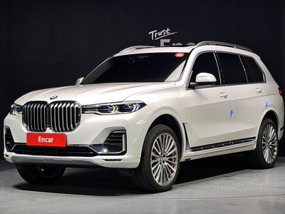 2021 BMW X7 — фото 1