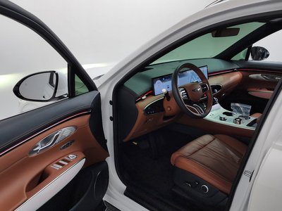 2025 Genesis GV70 thumbnail 13