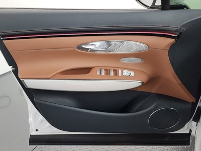 2025 Genesis GV70 thumbnail 14