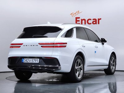 صورة 3 لـ 2025 Genesis GV70