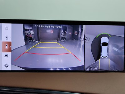 2025 Genesis GV70 thumbnail 20