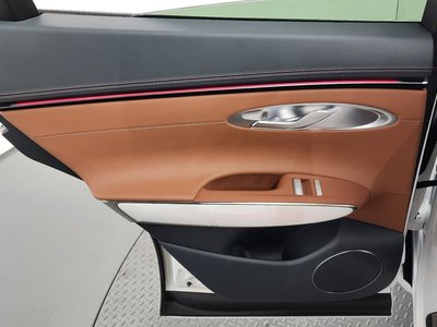 2025 Genesis GV70 thumbnail 15