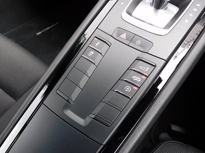 صورة مصغرة 11 لـ 2020 Porsche 718