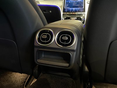 صورة مصغرة 24 لـ 2025 Mercedes-BENZ C-CLASS