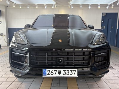 2025 Porsche CAYENNE 照片 1