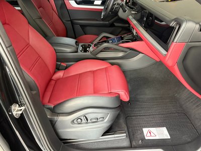 2025 Porsche CAYENNE 缩略图 12