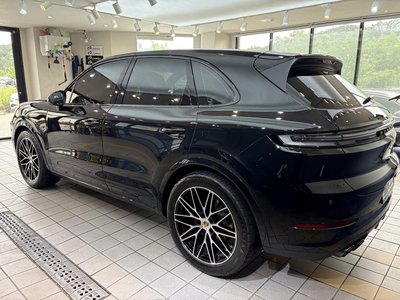 2025 Porsche CAYENNE 照片 8