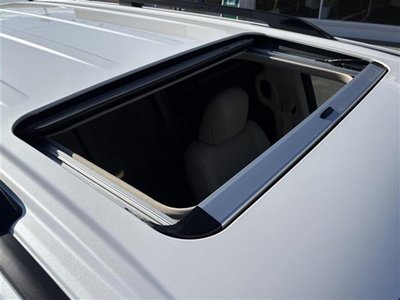 TOYOTA LAND CRUISER 300 - 10