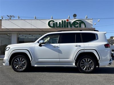 TOYOTA LAND CRUISER 300 - 7