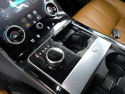 LAND ROVER RANGE ROVER VELAR - 9