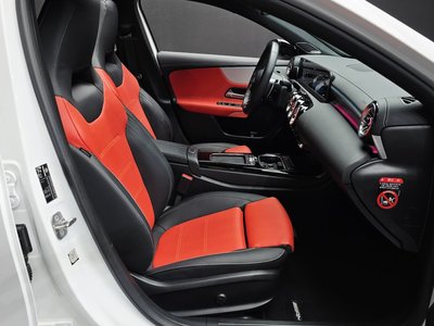 2025 Mercedes-BENZ A-CLASS — миниатюра 18