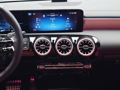 2025 Mercedes-BENZ A-CLASS — миниатюра 20
